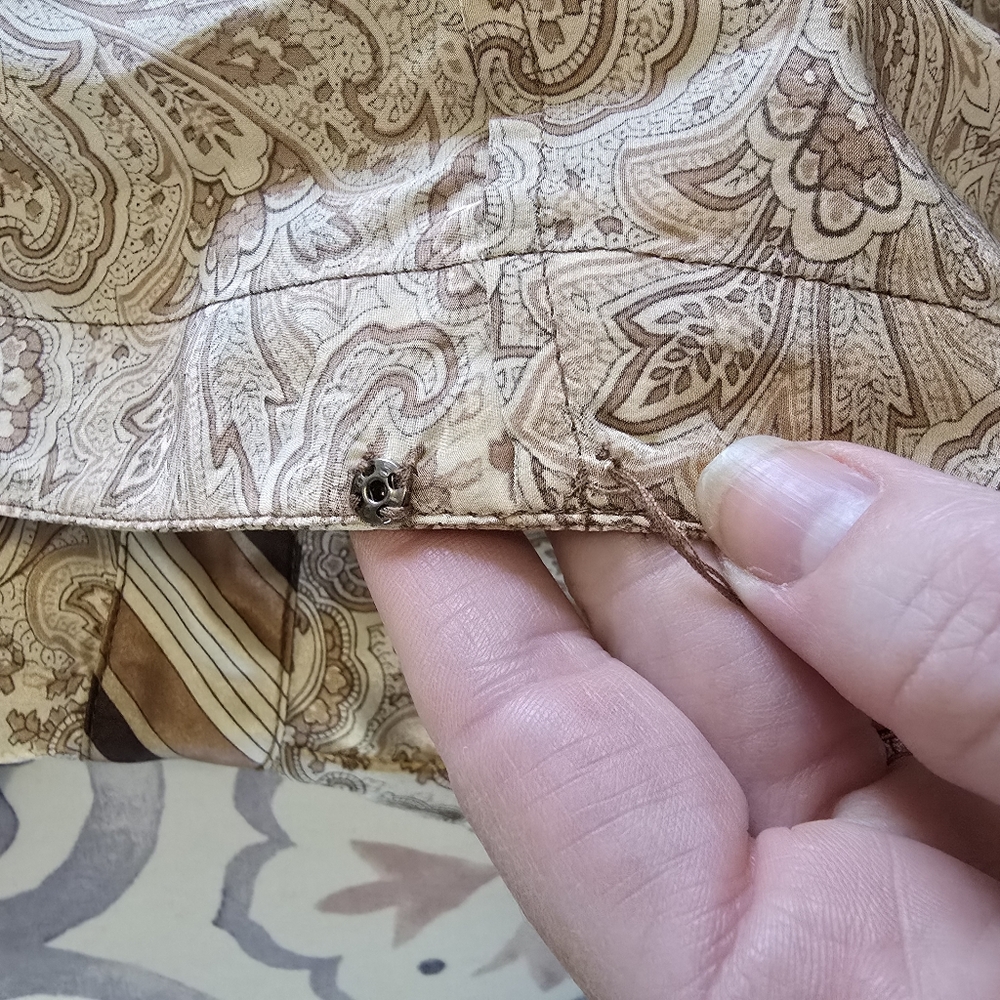 BCBG Silk Paisley Wrap Top Small - Picture 13 of 14